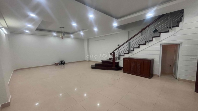 CHO THUÊ NHÀ NGUYÊN CĂN LÀM VĂN PHÒNG, KD ONL, Ở GĐ, PHỐ TRẦN QUỐC HOÀN, CẦU GIẤY